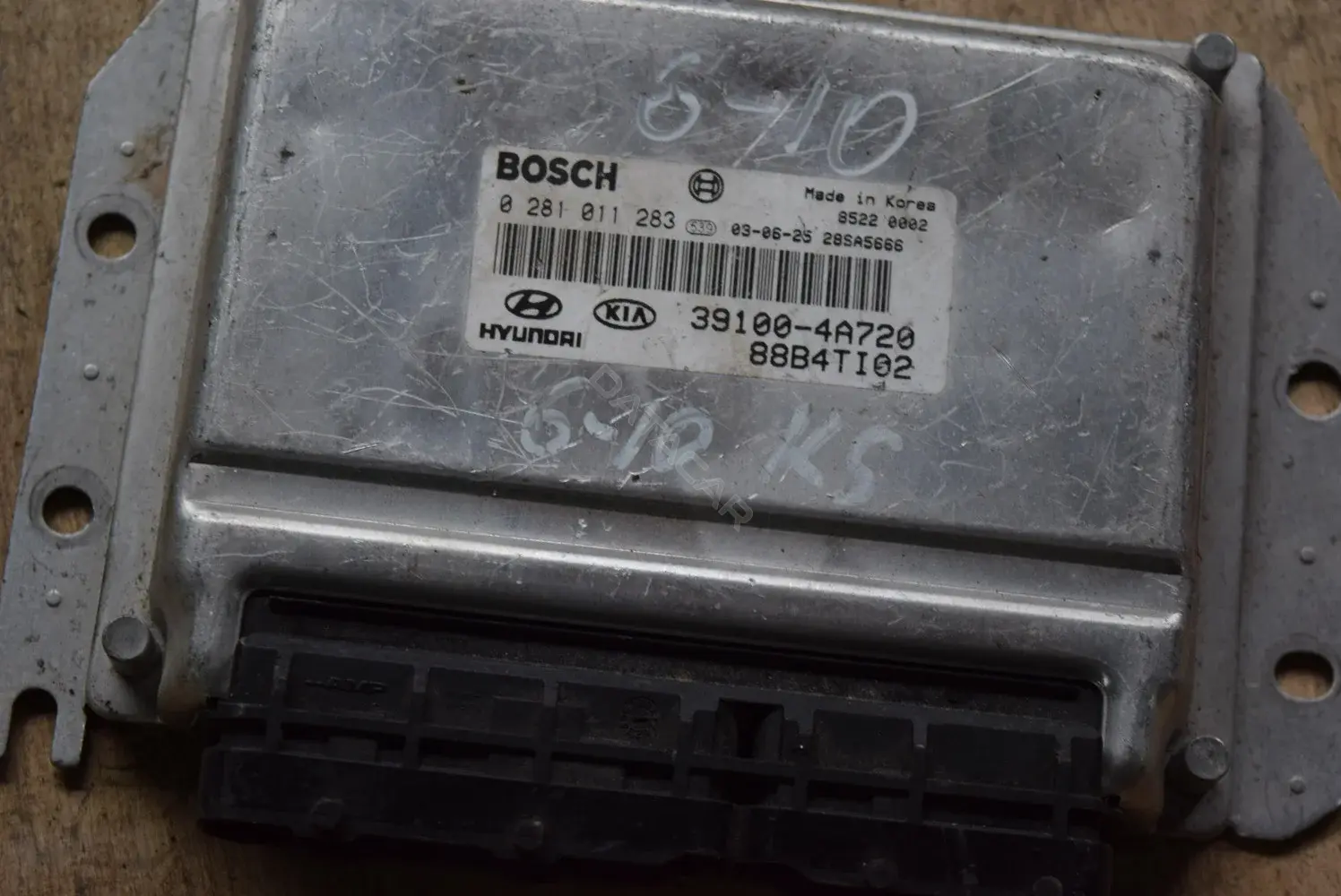 Блок управления двигателем 0281011283, 391004A720