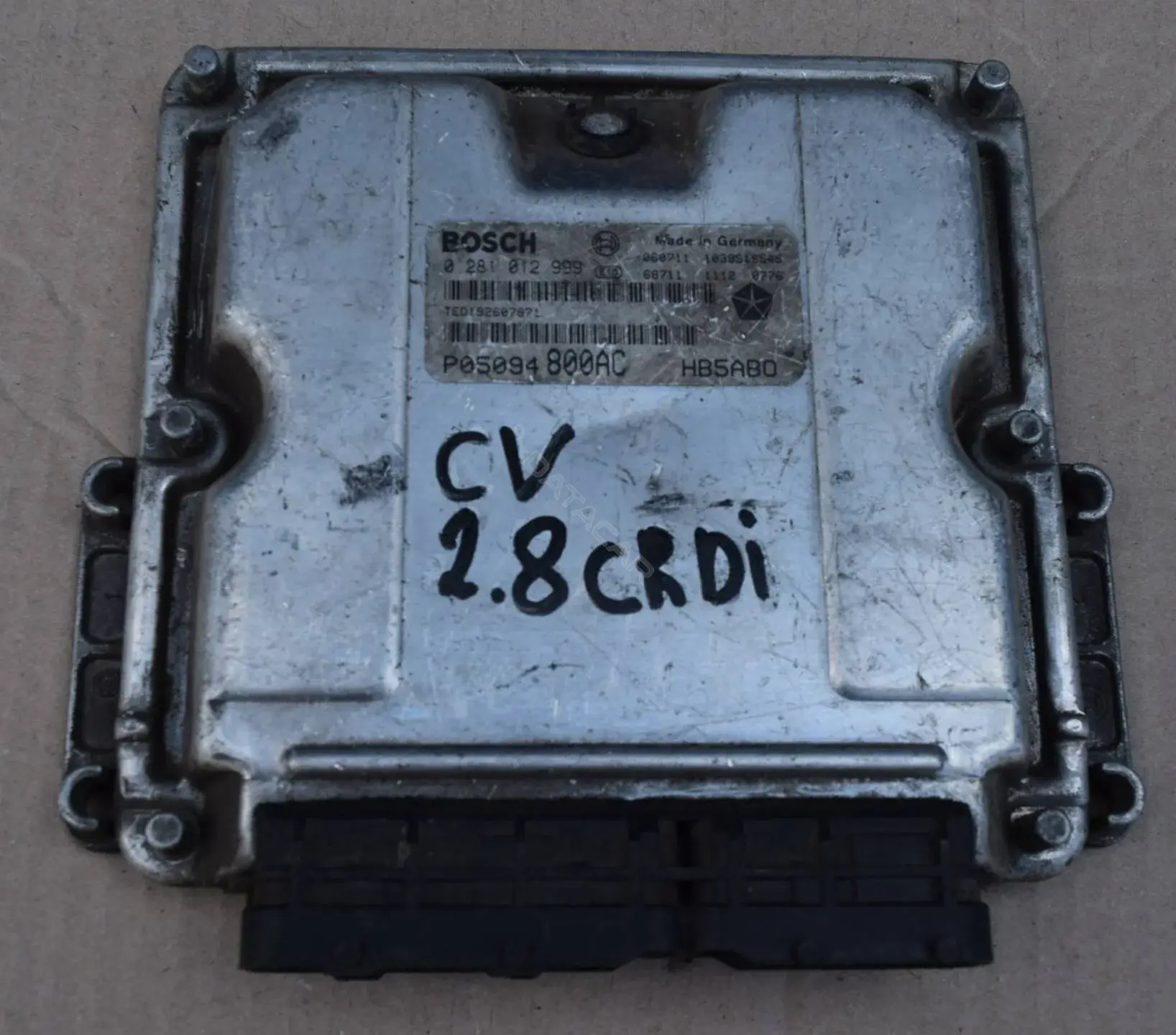 Блок управления двигателем 0281012999, P05094800AC