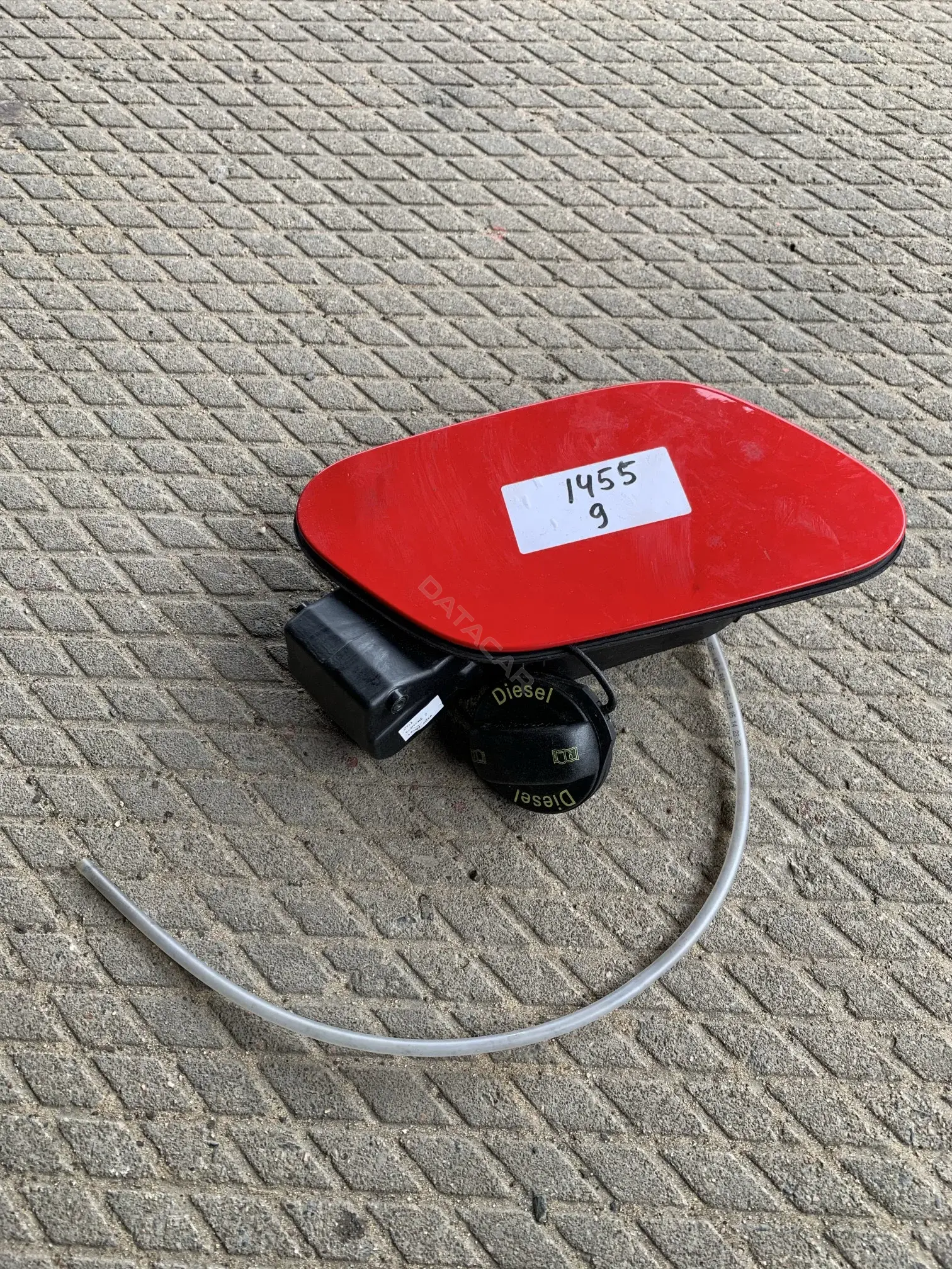 Крышка лючка топливного бака 5G0809857, 5G0809999