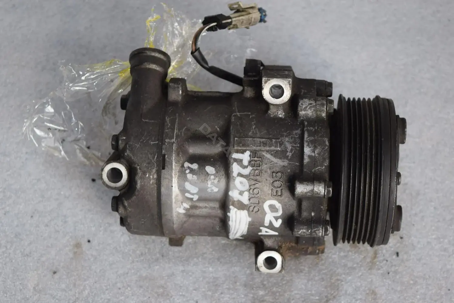 Компрессор кондиционера SD6V12