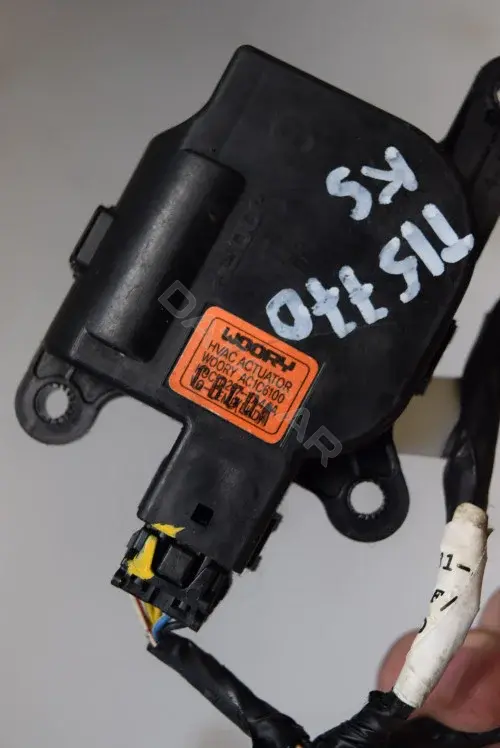 Мотор заслонки печки AC1C6100