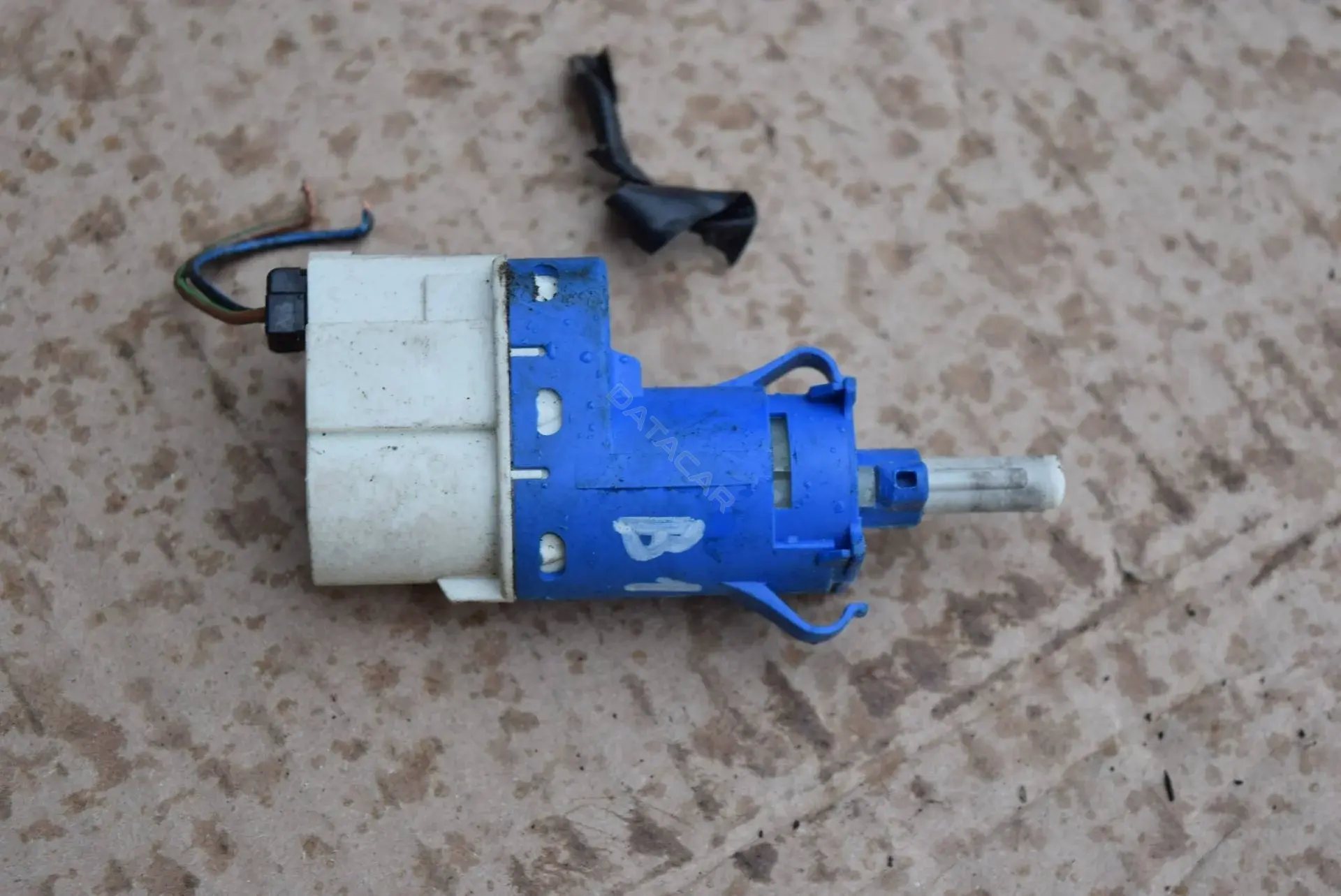 Датчик стоп сигнала 3M5T9C872AC