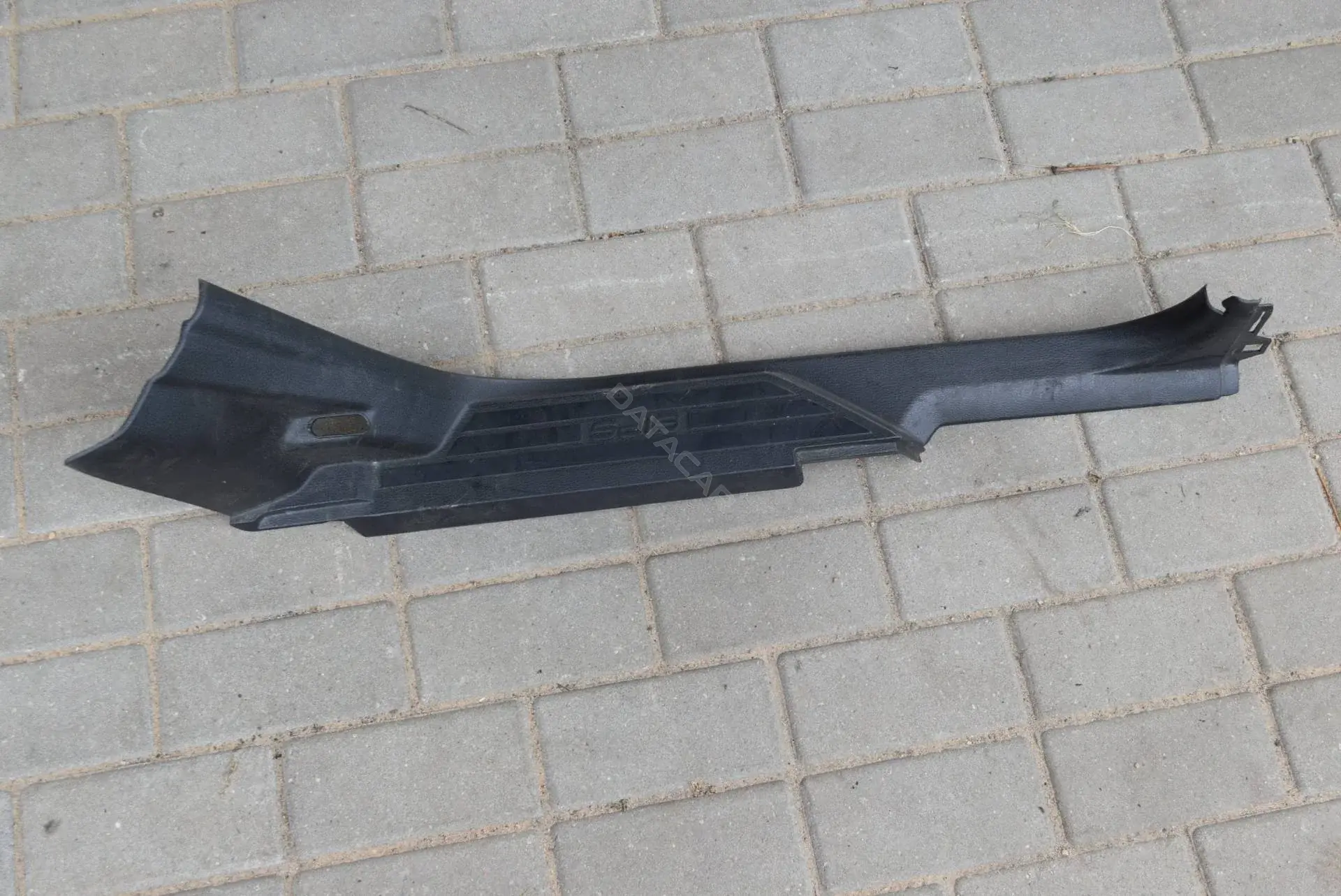 Накладка на порог Y384-306-1-1