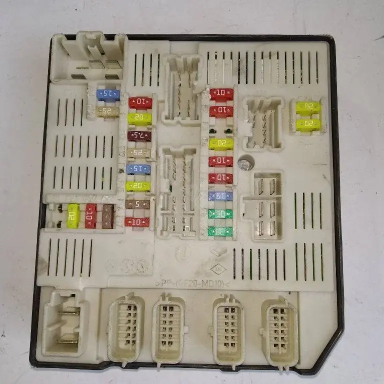 Блок предохранителей 284B60009R