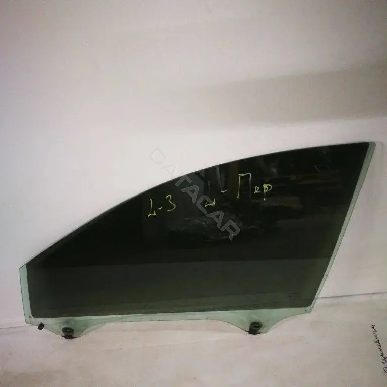 Стекло двери VIN8200000386