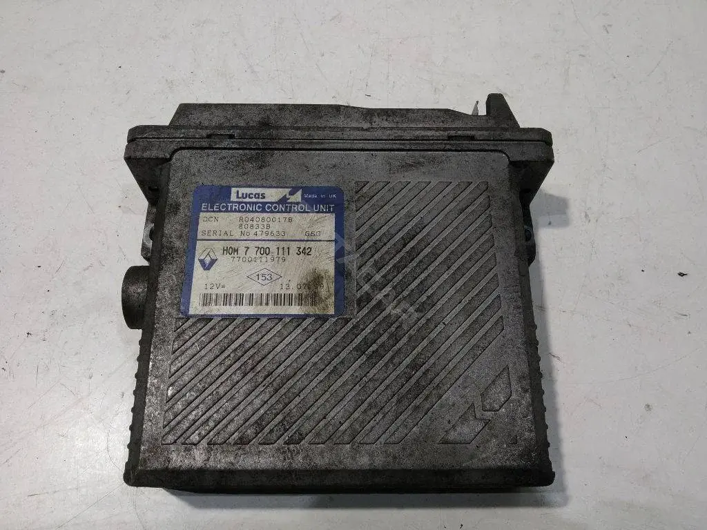 Блок управления двигателем 7700111342