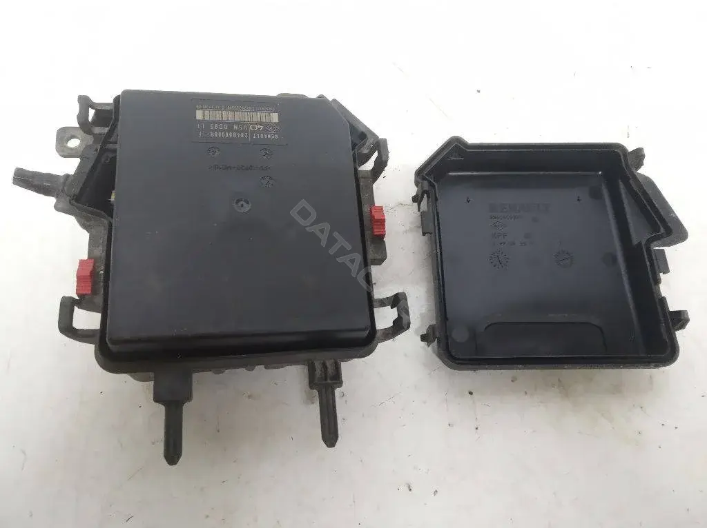 Блок предохранителей 284B60008R
