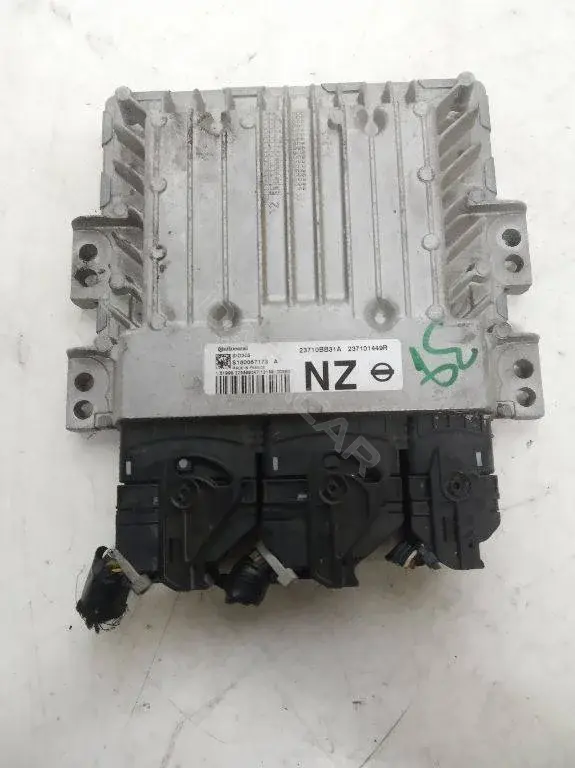 Блок управления двигателем 237101449R, 23710BB31A