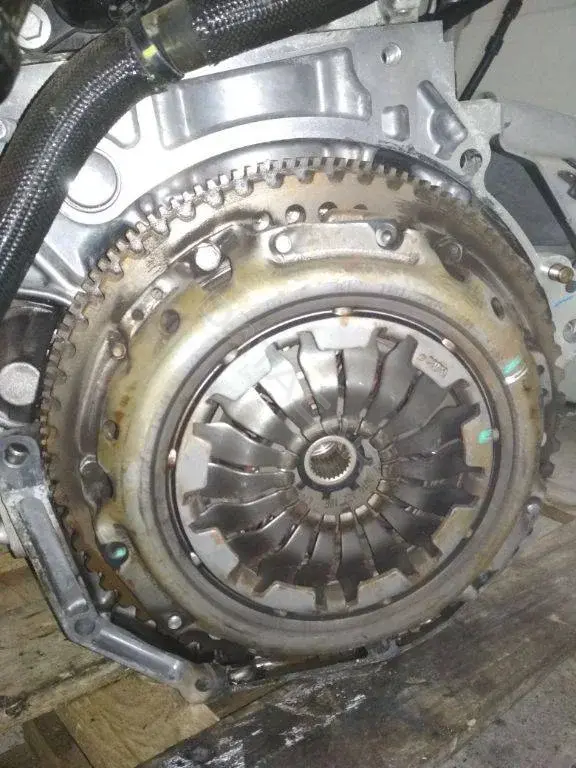 Комплект сцепления 301012218R