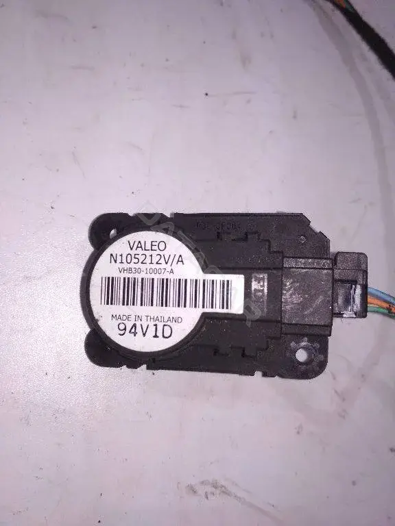Мотор заслонки печки N105212V