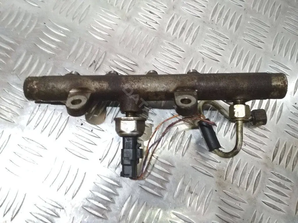 Топливная рейка 8200296867, SIEMENS