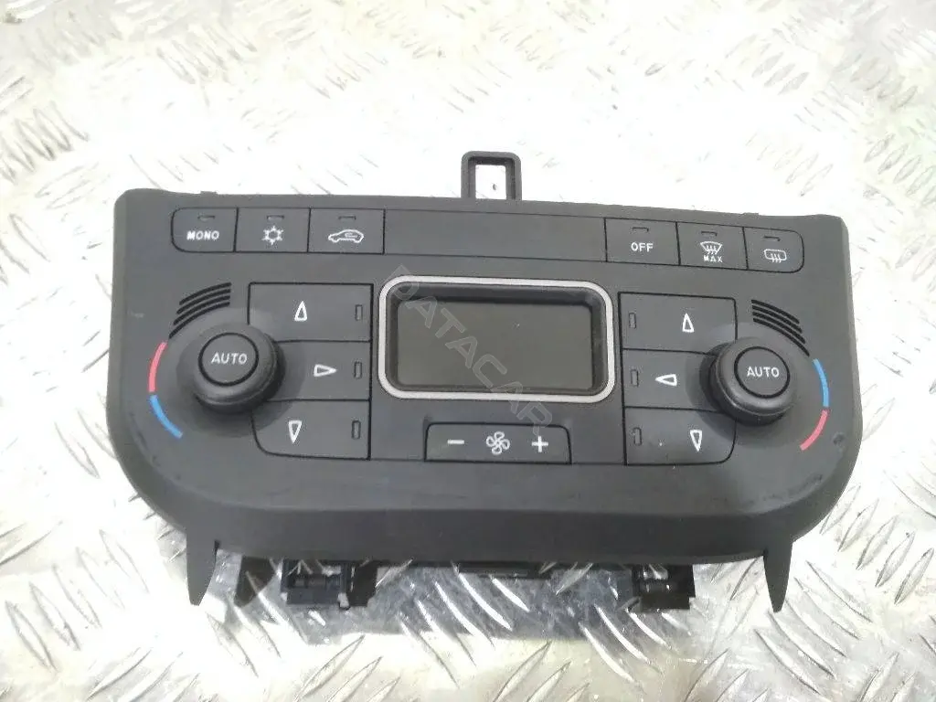 Блок управления климат-контролем 156088743