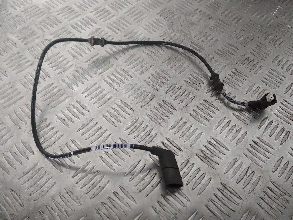 Датчик АБС A2135403905