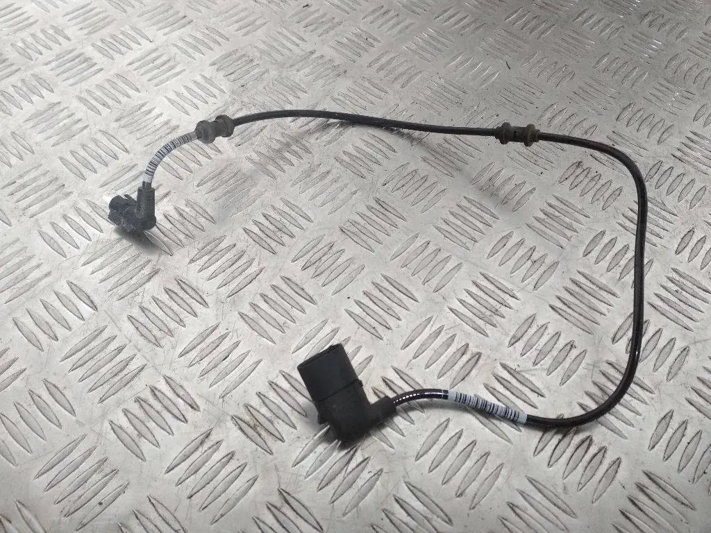 Датчик АБС A2135403805