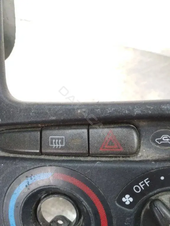 Кнопка аварийки 758294
