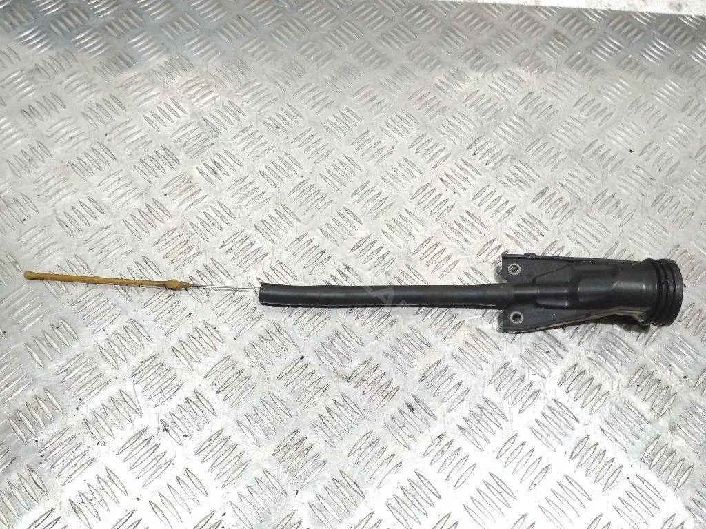 Маслозаливная горловина 8200722806