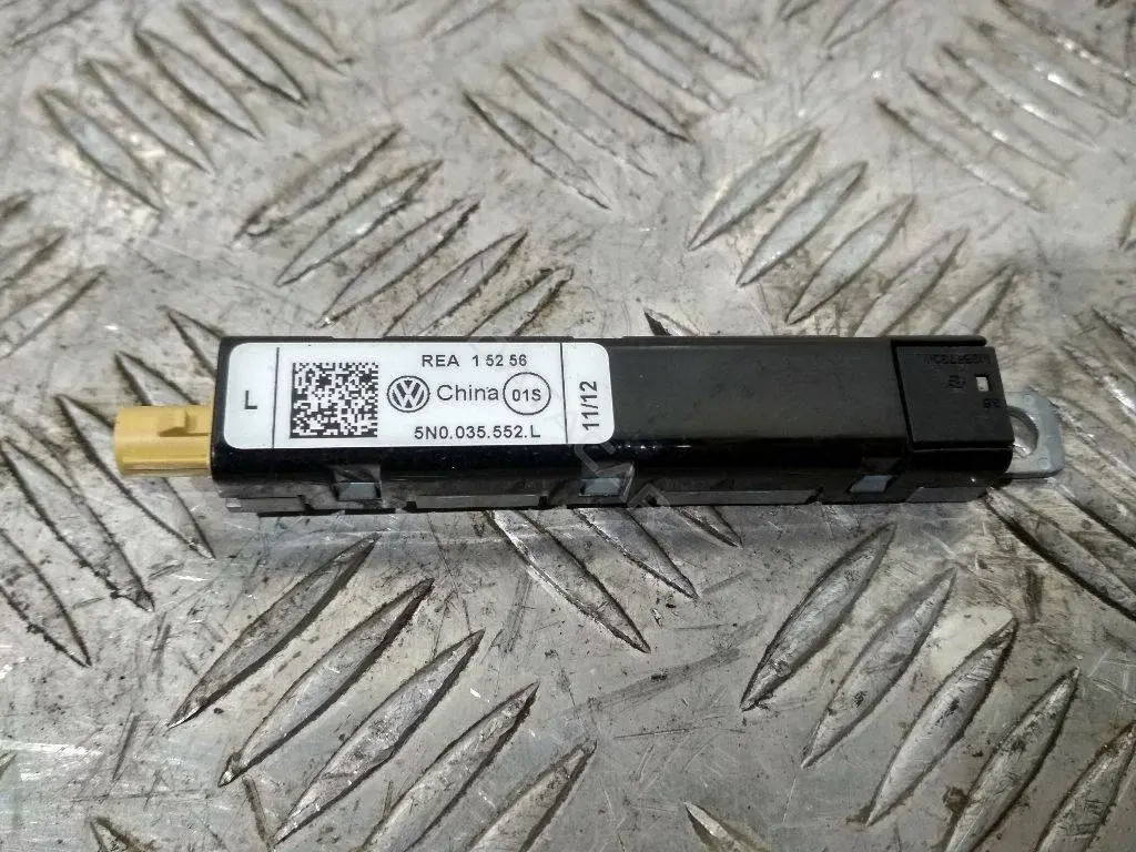 Усилитель антенны 5N0035552L