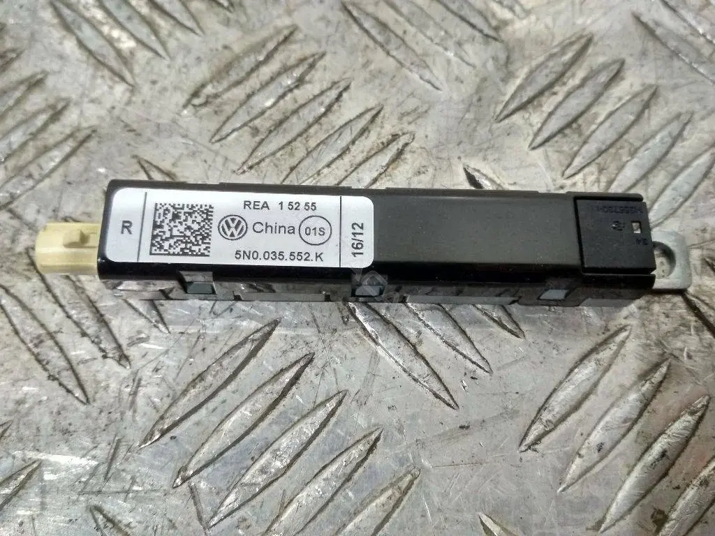 Усилитель антенны 5N0035552K