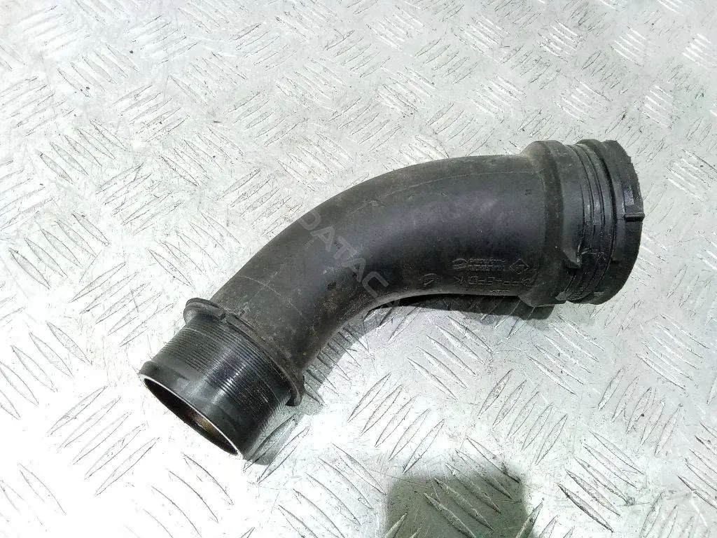 Патрубок интеркулера 8200453501