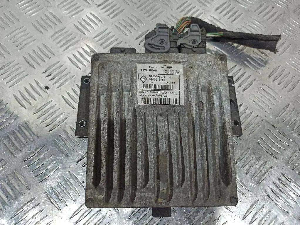 Блок управления двигателем 8200399038, 8200513163, DELPHI
