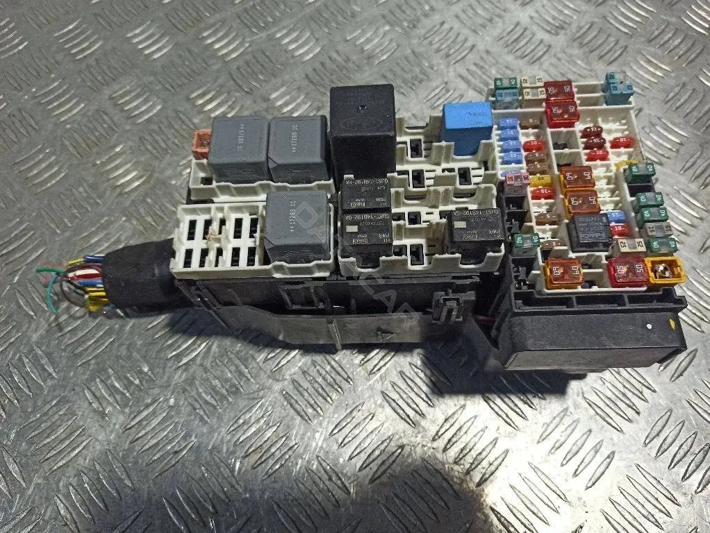 Блок предохранителей GK2T14401CLC