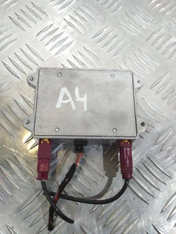 Усилитель антенны 8E0035456D