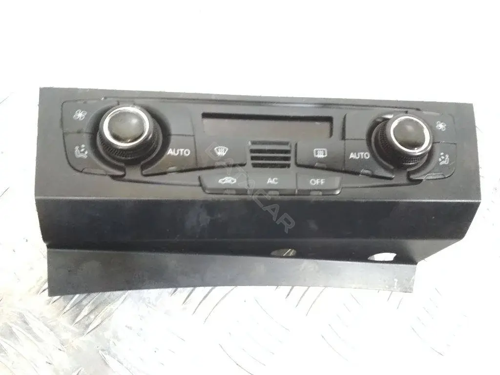 Блок управления климат-контролем 8T1820043Q