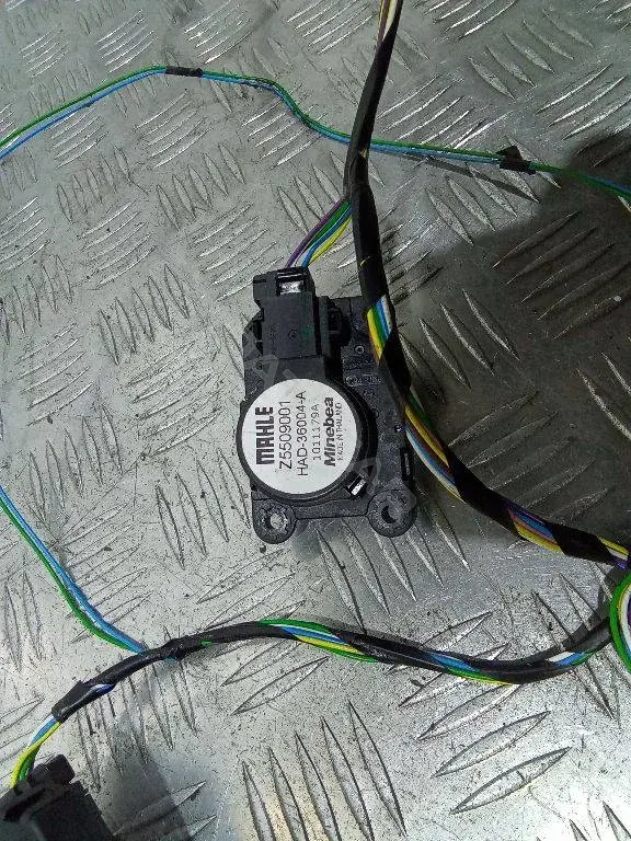 Мотор заслонки печки Z5509001