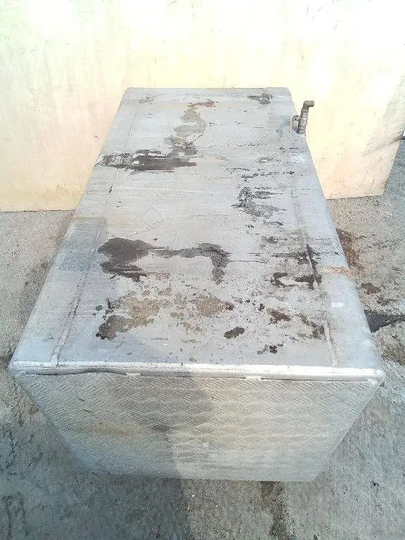 Топливный бак 4441456