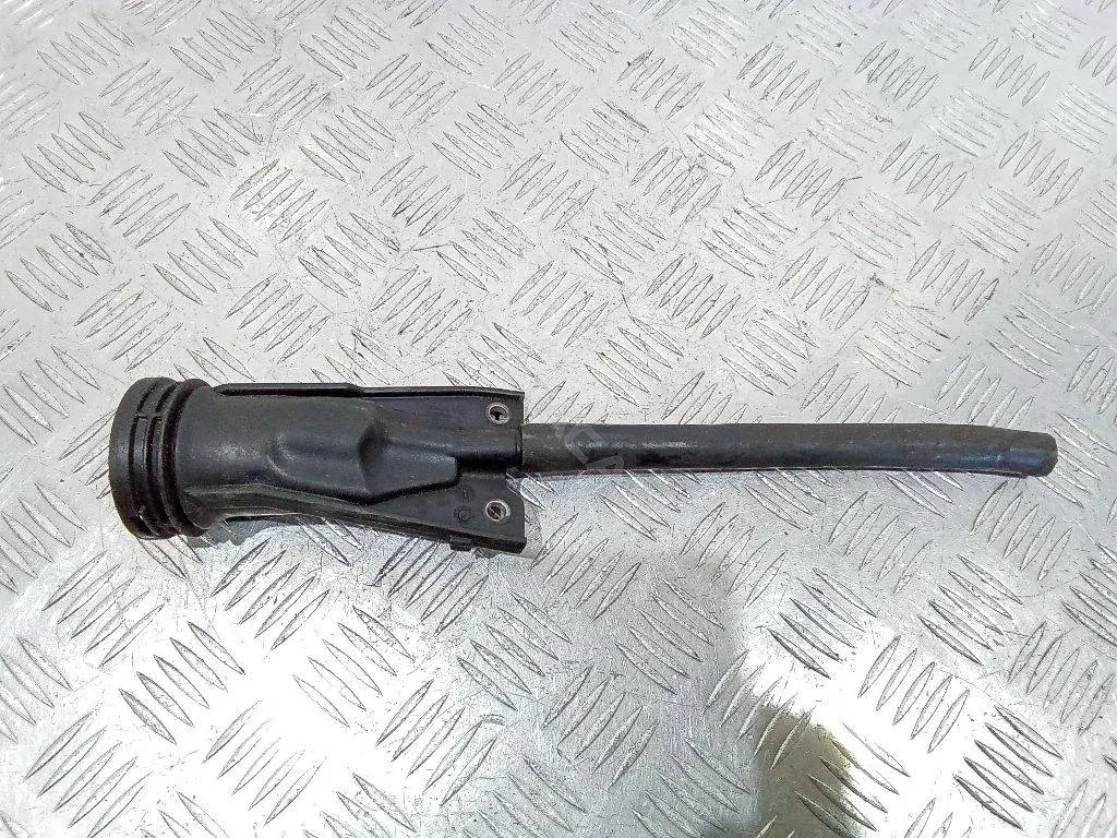 Маслозаливная горловина 8200722806