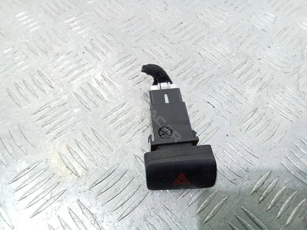 Кнопка аварийки 864W0140