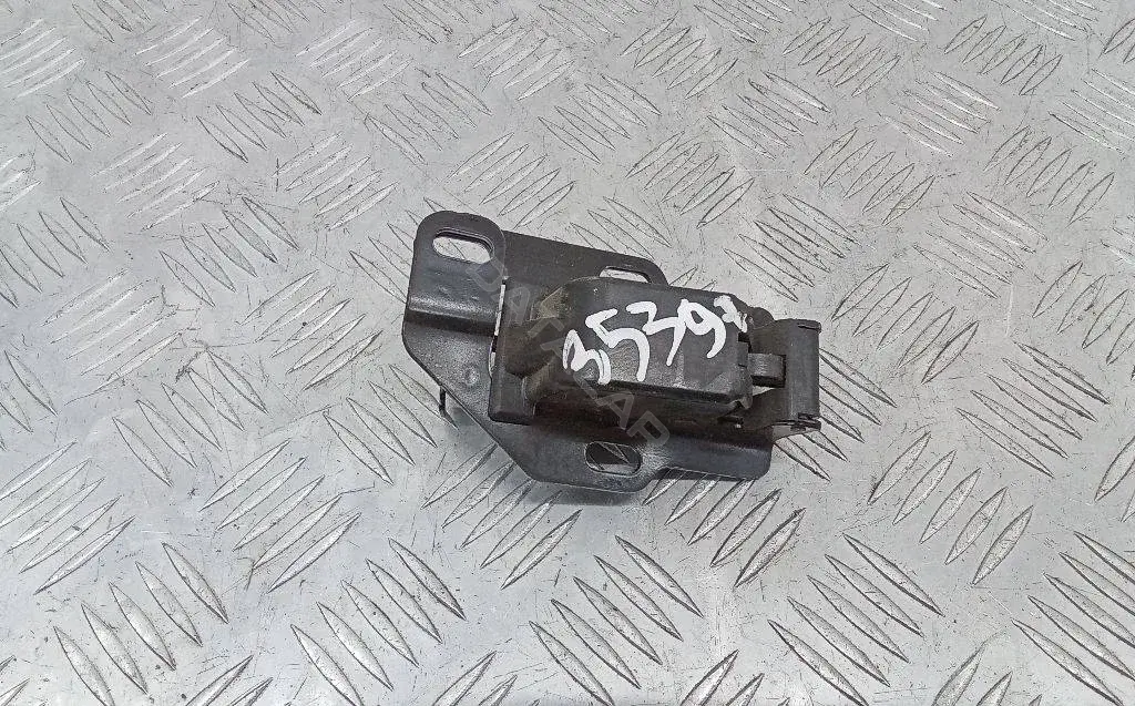 Замок двери 4444411