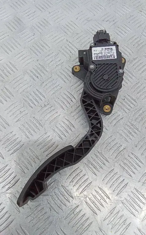 Педаль газа 180050001R