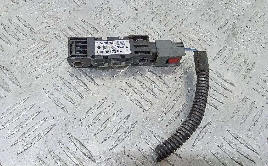 Датчик удара 04896173AA