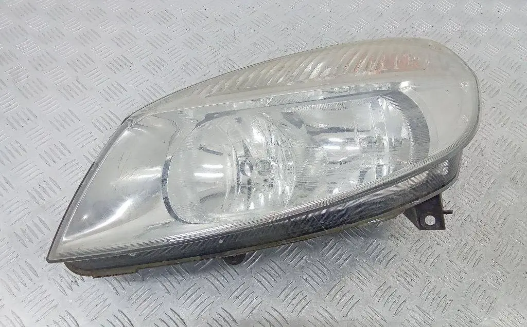 Фары 15810300LI