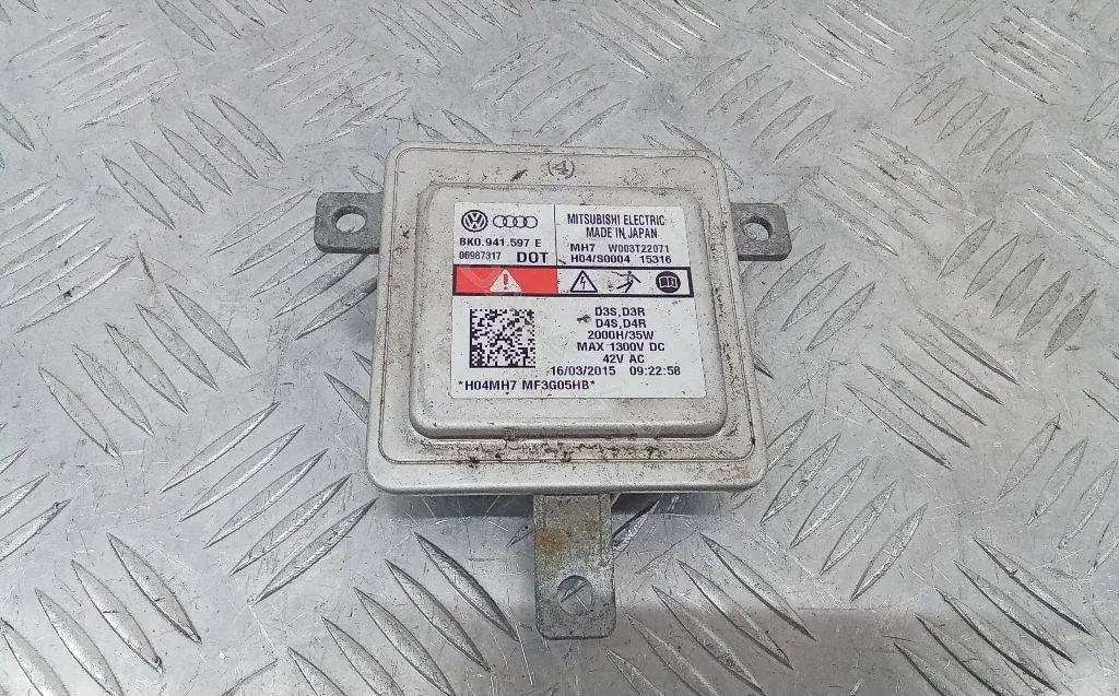 Блок розжига ксенона 8K0941597