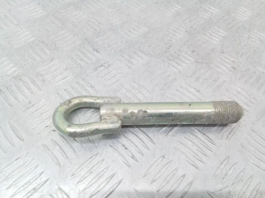 Крюк буксировочный 4446991