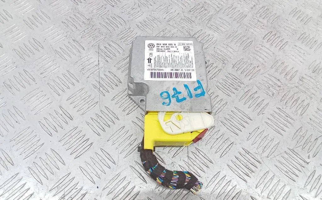 Блок управления подушками безопасности 8K0959655N