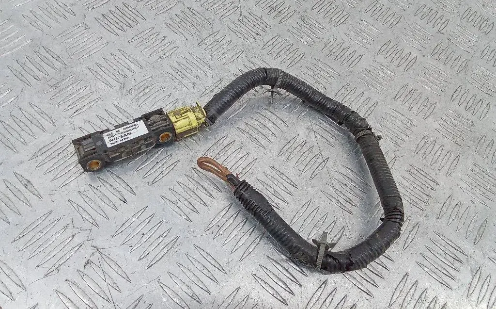 Датчик удара 98582AX00A