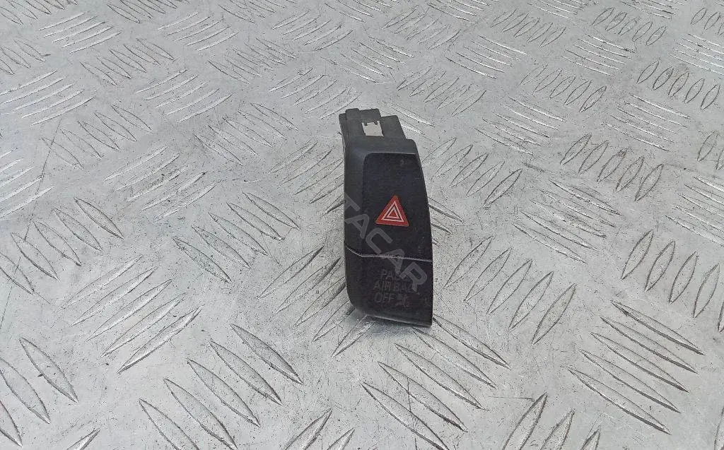 Кнопка аварийки 8K1941509