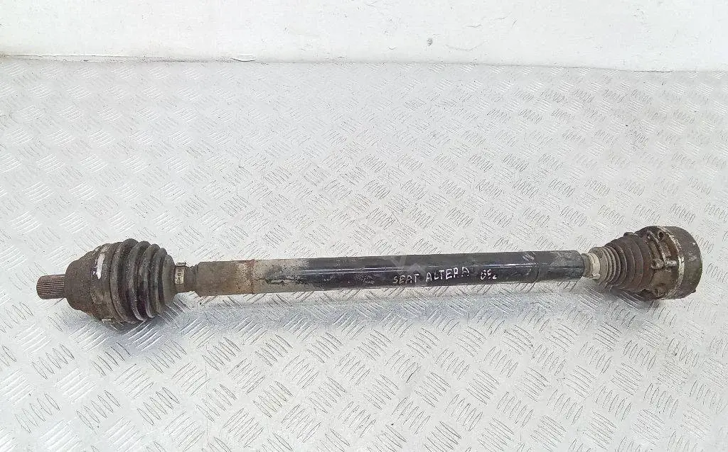 Приводной вал / Полуось 4452827
