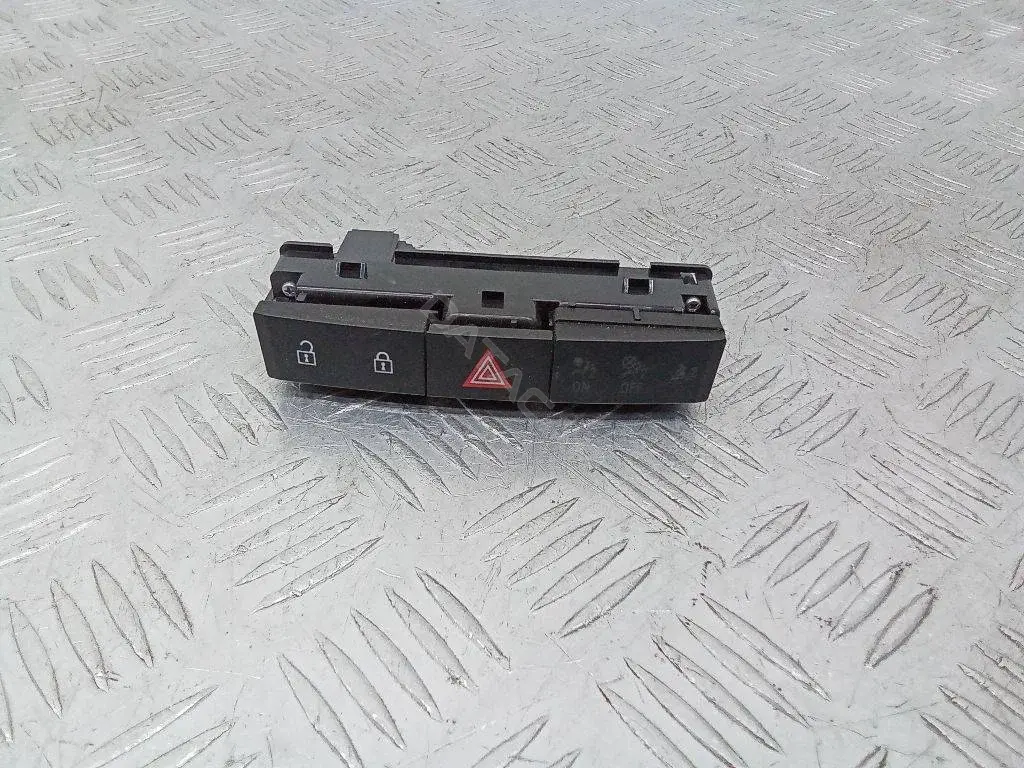 Кнопка аварийки 13285122