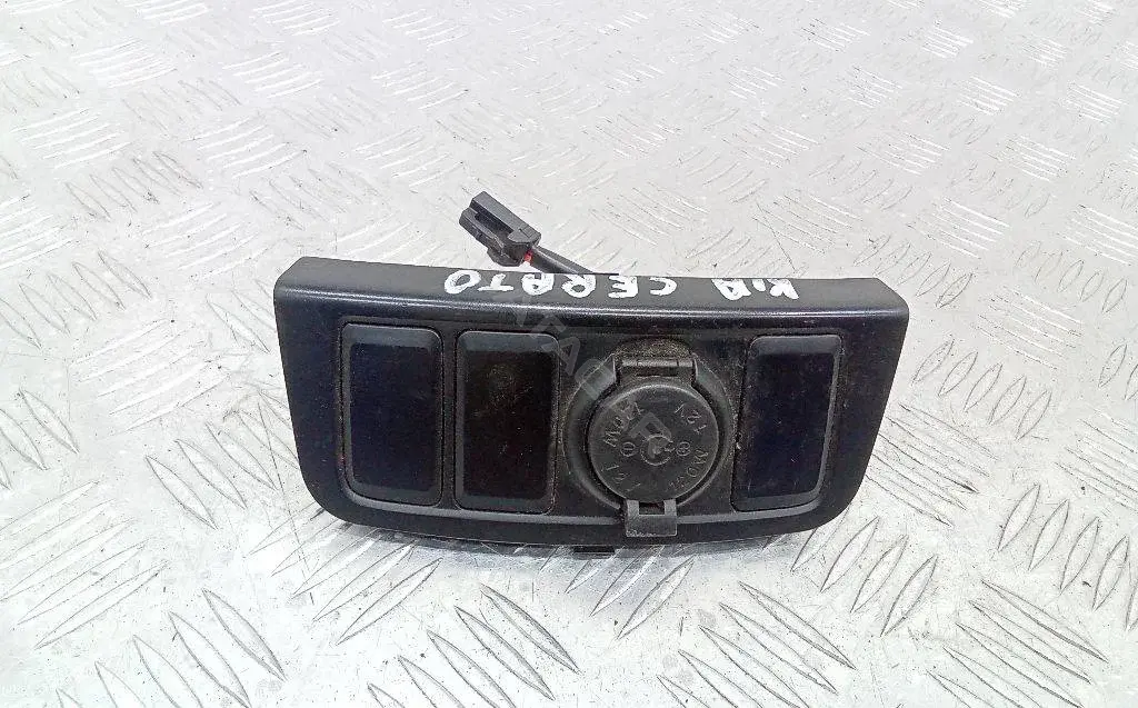 Прикуриватель 93311-2F000