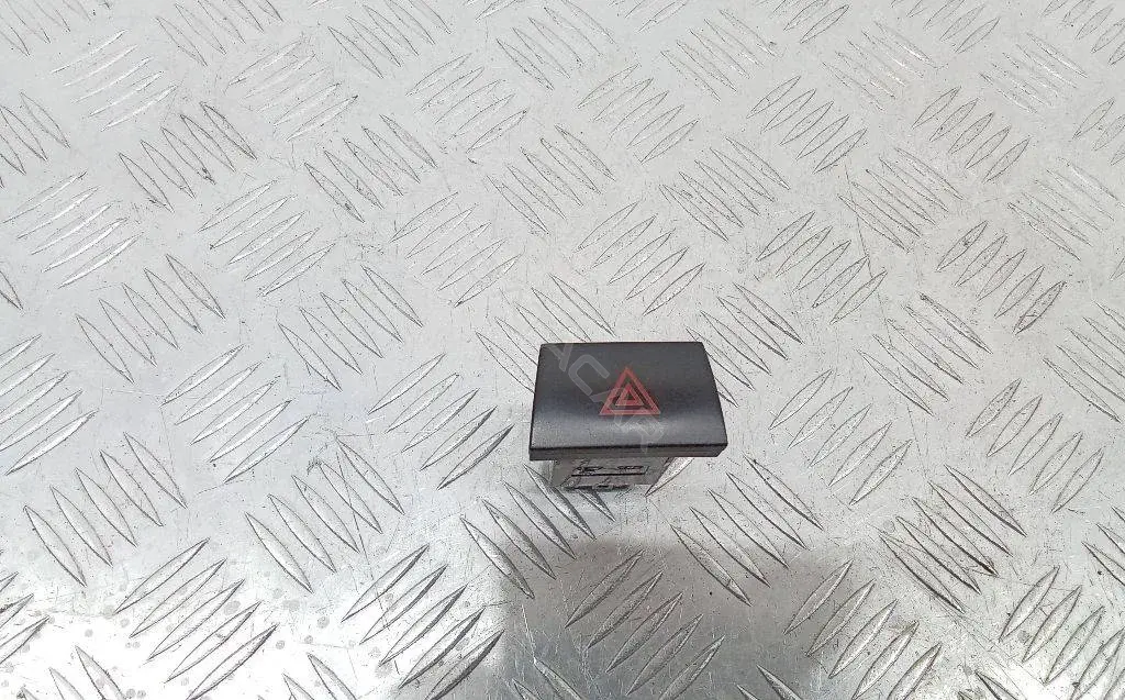 Кнопка аварийки 864W03330