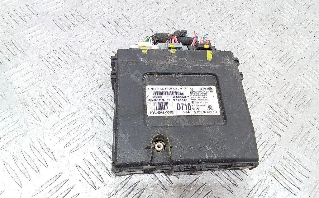 Блок управления бесключевым доступом 95480D7100