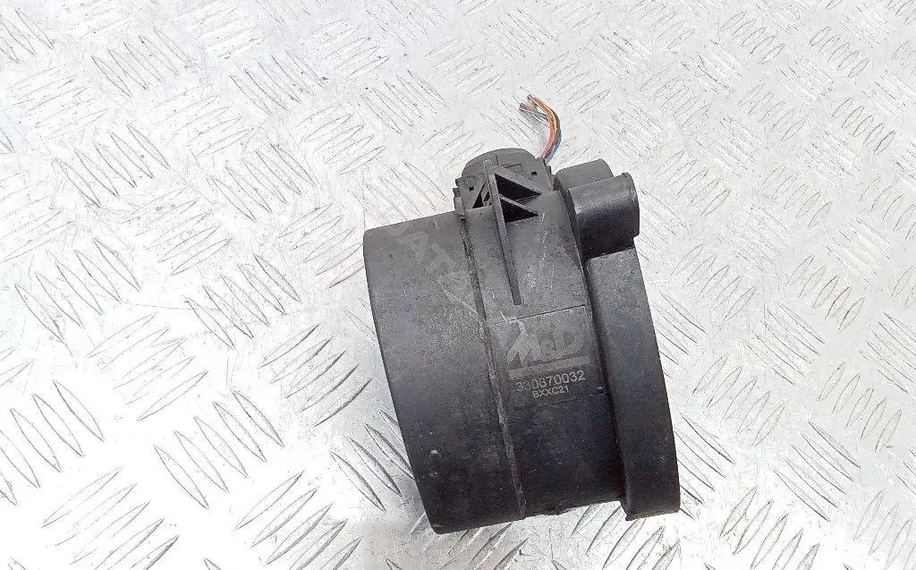 Расходомер воздуха 330870032