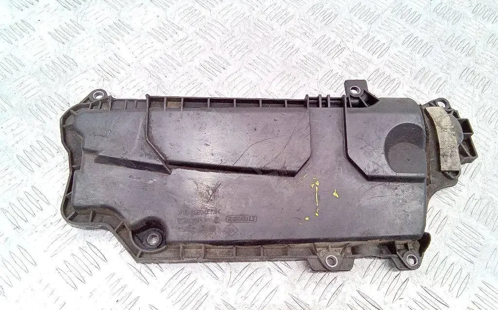 Крышка клапанная 8200805844