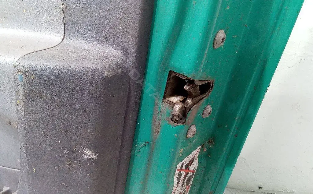 Замок двери 4455814