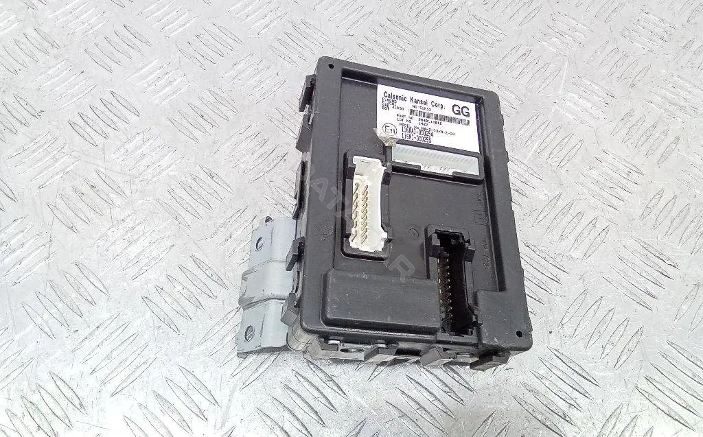 Блок комфорта 284B11HB1E