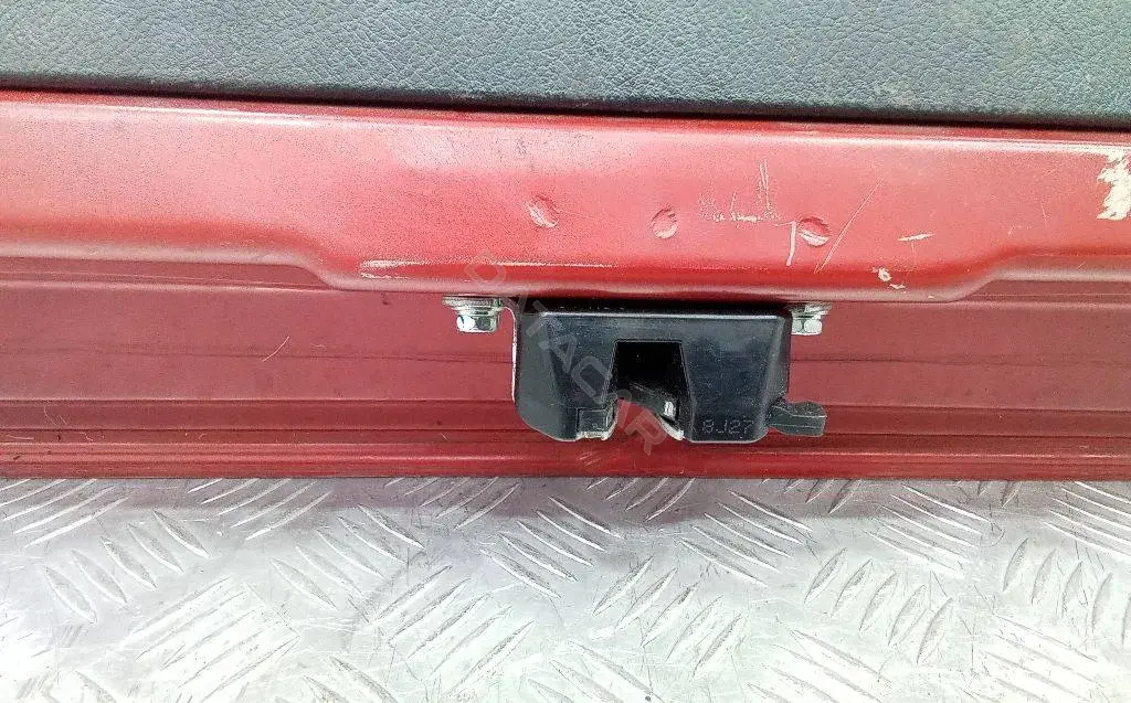 Замок крышки багажника 4458787